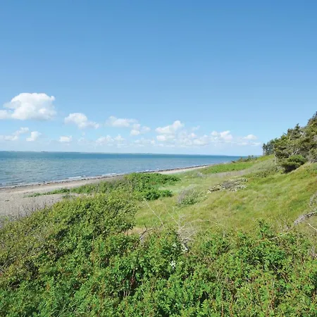 Two-bedroom In Holiday home *